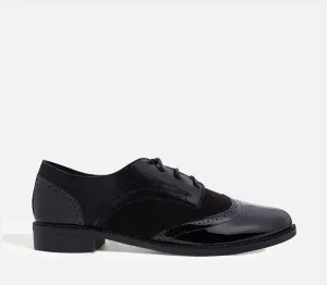 Lace-Up Brogue