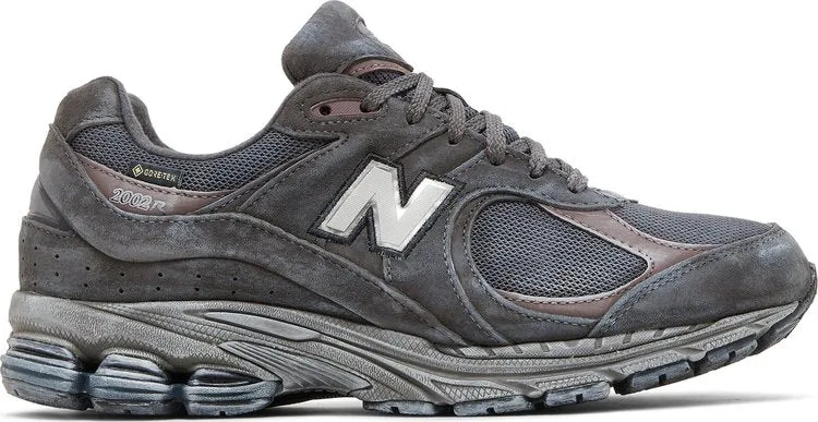 New Balance 2002R Gore-Tex 'Magnet Mood Indigo' Sneakers, Gray