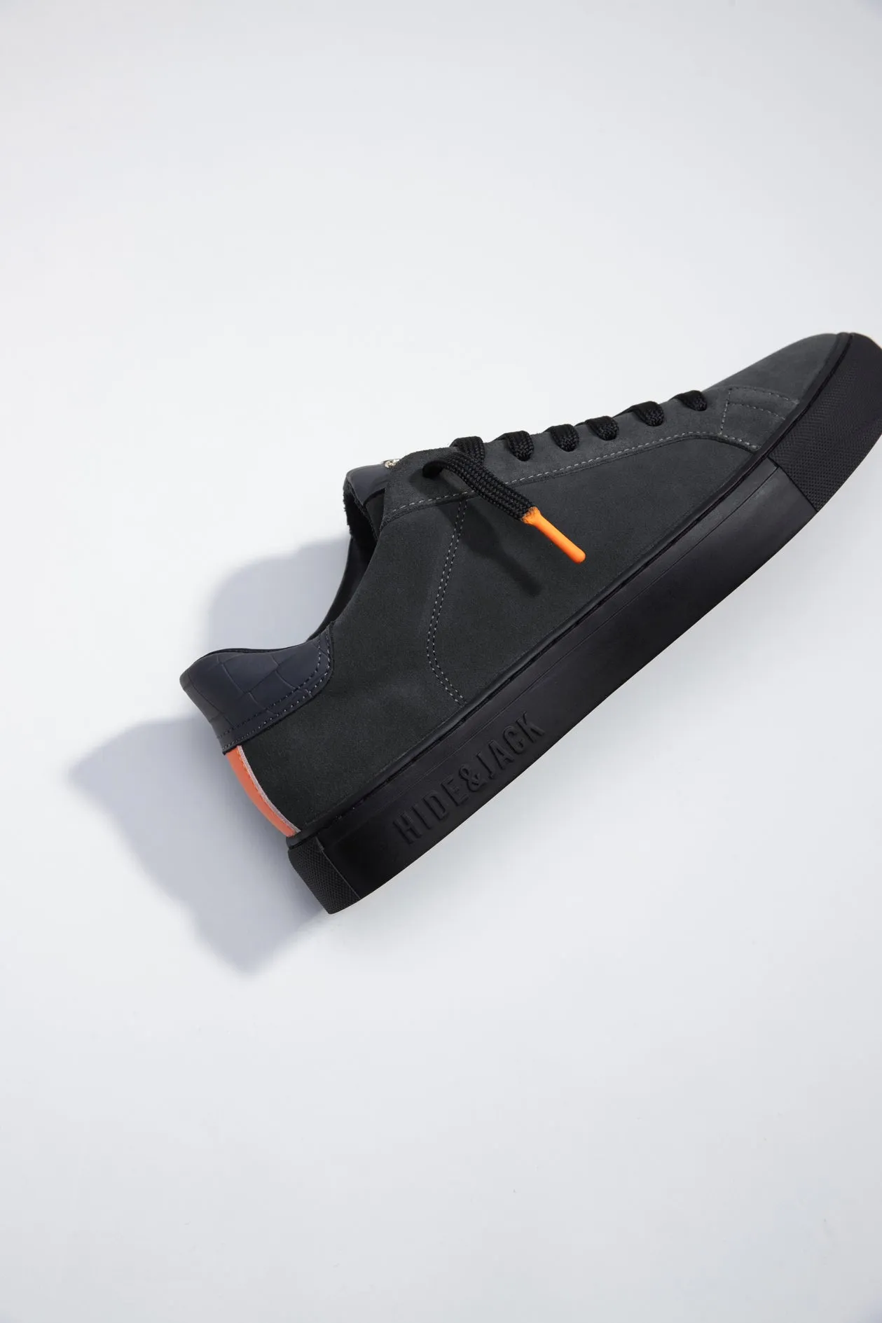 Oil Dark Grey Orange